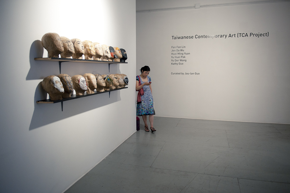 圖一「台灣當代藝術（TCA計畫）」展場照，紐約ISCP，2011年。