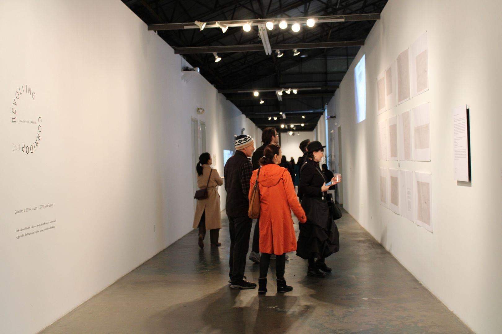 我在洛杉磯首場個展“Revolving Corridor: Esther Lin's solo exhibition”現場。